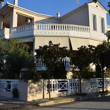 Apartamento Five Stars In Trikala Exterior foto