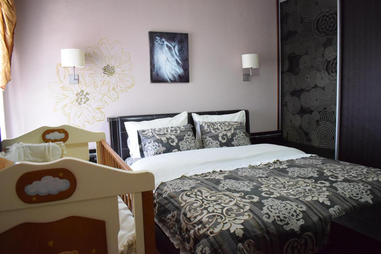 Apartamento Five Stars In Trikala Exterior foto