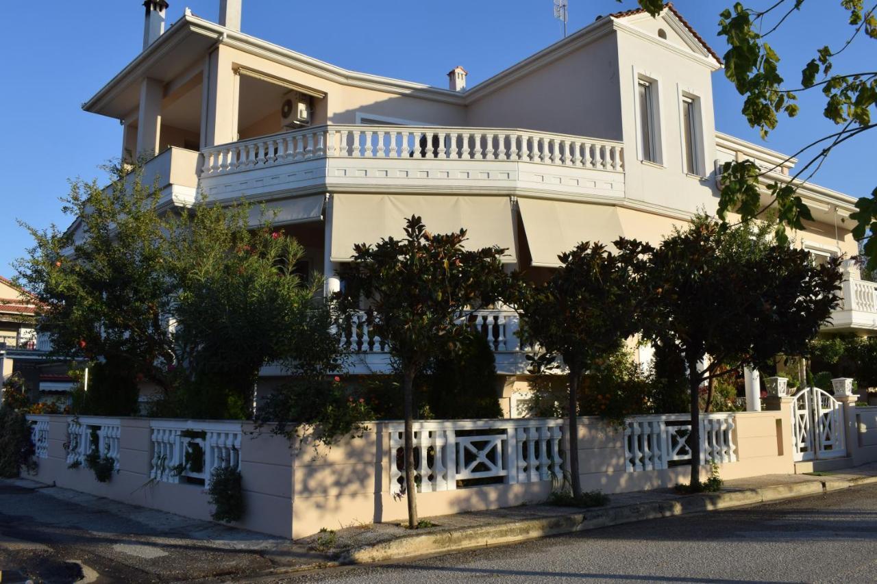 Apartamento Five Stars In Trikala Exterior foto